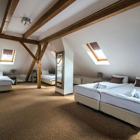 Hotel Bialy Domek Wałcz Εξωτερικό φωτογραφία