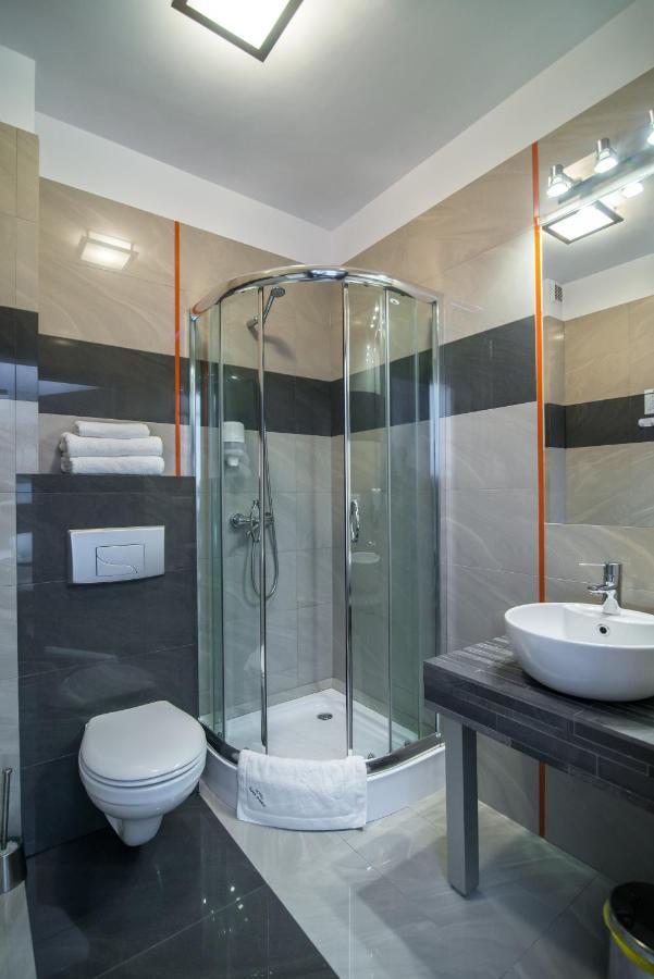 Hotel Bialy Domek Wałcz Εξωτερικό φωτογραφία