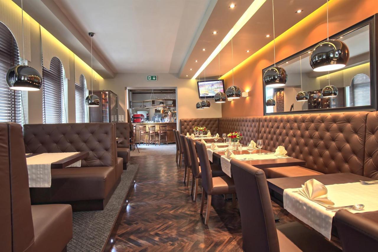 Hotel Bialy Domek Wałcz Εξωτερικό φωτογραφία